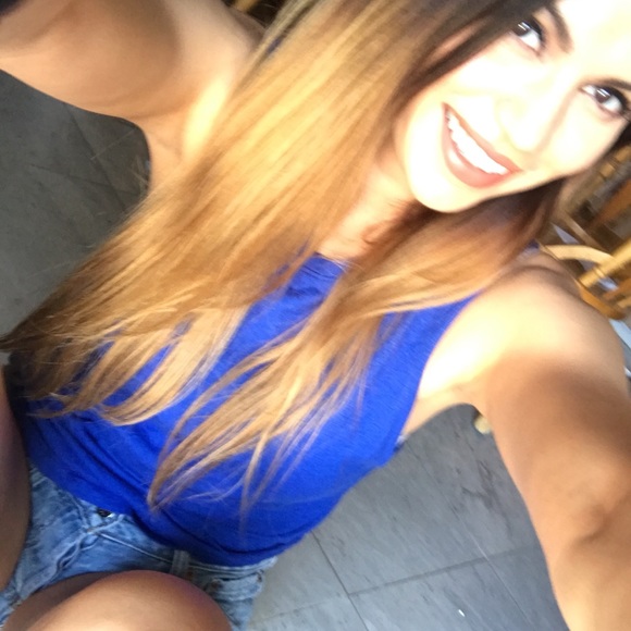 Meet your Posher, Roxy - Picture 1 of 1